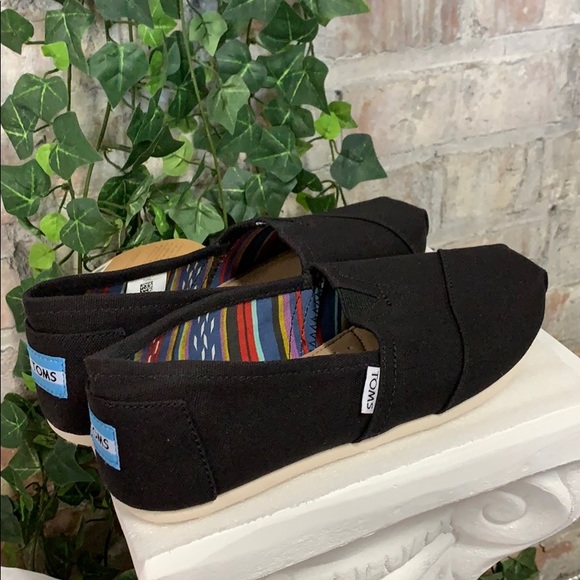 NEW Womens Toms Black Canvas Multi colored Stripes - Picture 3 of 5
